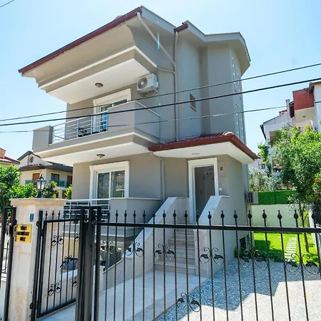 فيلة Necati Bey